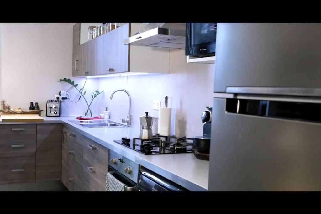 Charmant Logement De Qualite - Centre Ville De Millau Exteriér fotografie