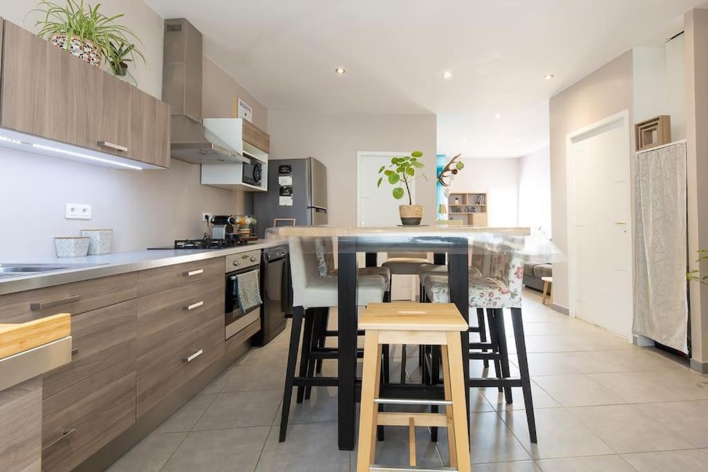 Charmant Logement De Qualite - Centre Ville De Millau Exteriér fotografie